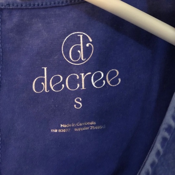 Dress - Picture 3 of 4